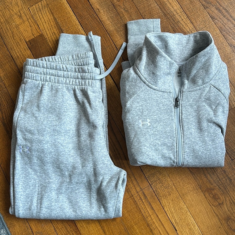 Under Armour 2pc Sweat outfit